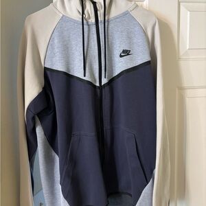 Nike Men's Black and Gray Hoodie